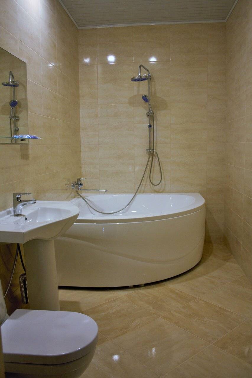 Фотографии номера Люкс в Гостинице Корона Нальчик